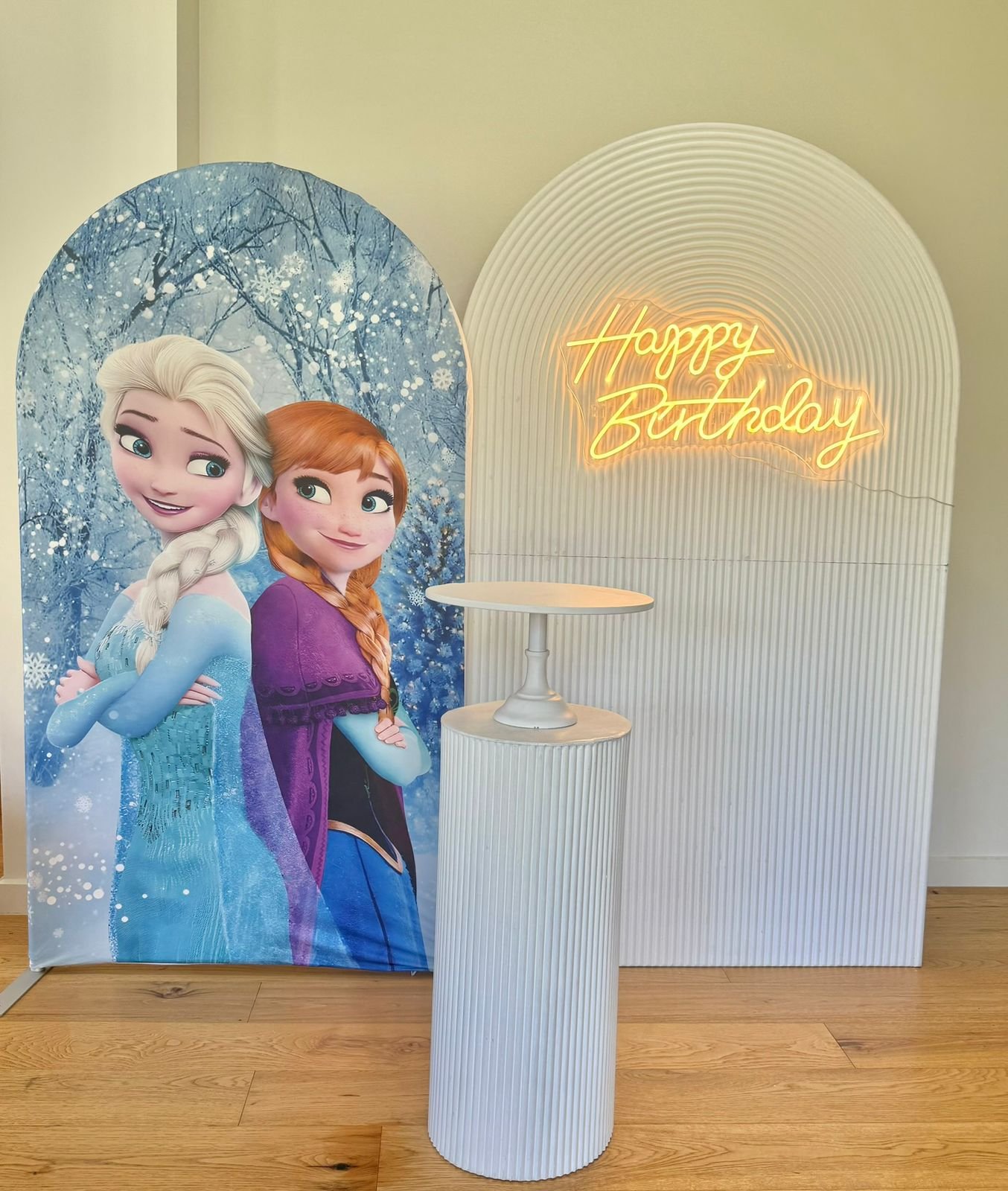 Elsa Frozen Theme Party Setup